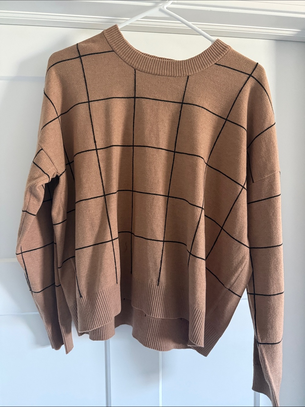 T Tahari Camel and Black Lightweight Sweater